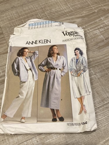 Vintage anne klein vogue - anne,
