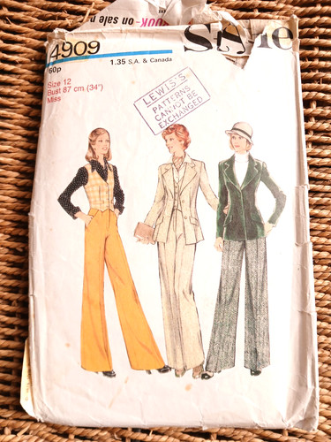 Vintage 1970s style sewing - style,