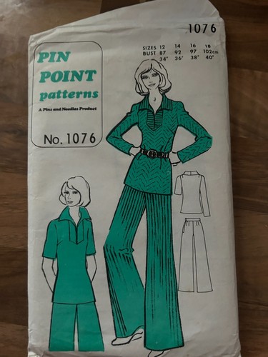 Vintage sewing pattern pin - pattern,